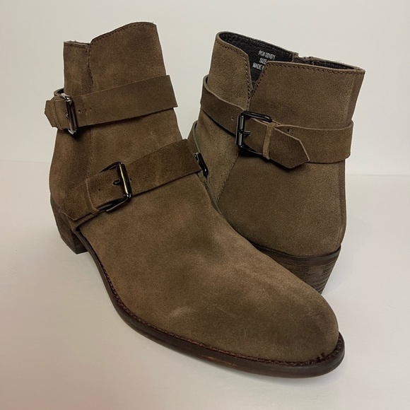 Journee Signature Womens Errin Bootie - Picture 1 of 7